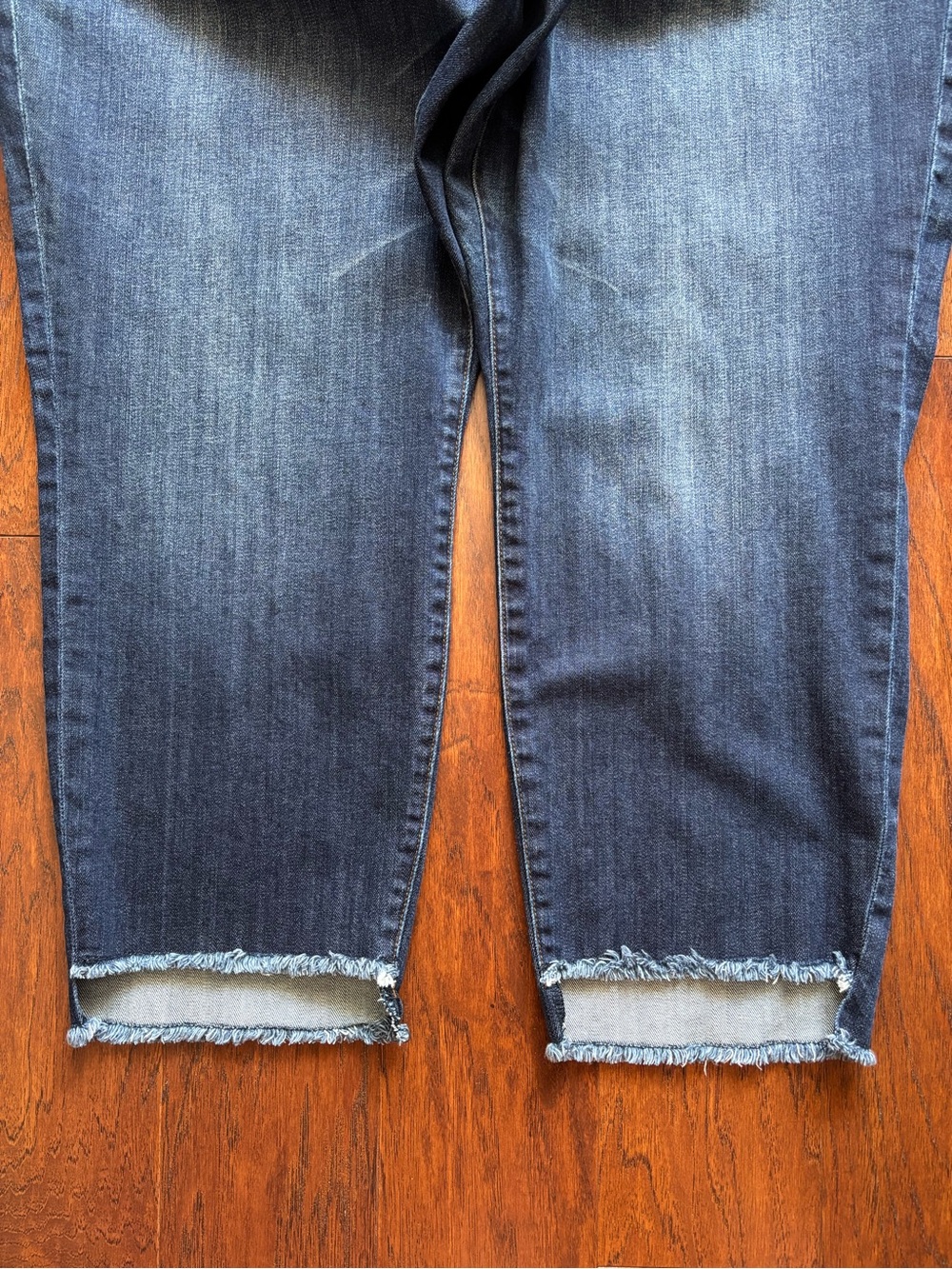 Kut From The Kloth Ankle Straight Leg Jeans Frayed Hem | 20W | Hi-Low Hem - Picture 8 of 12